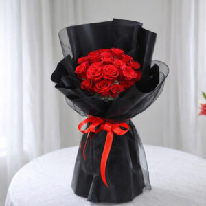 bo-hoa-hong-do-giay-den