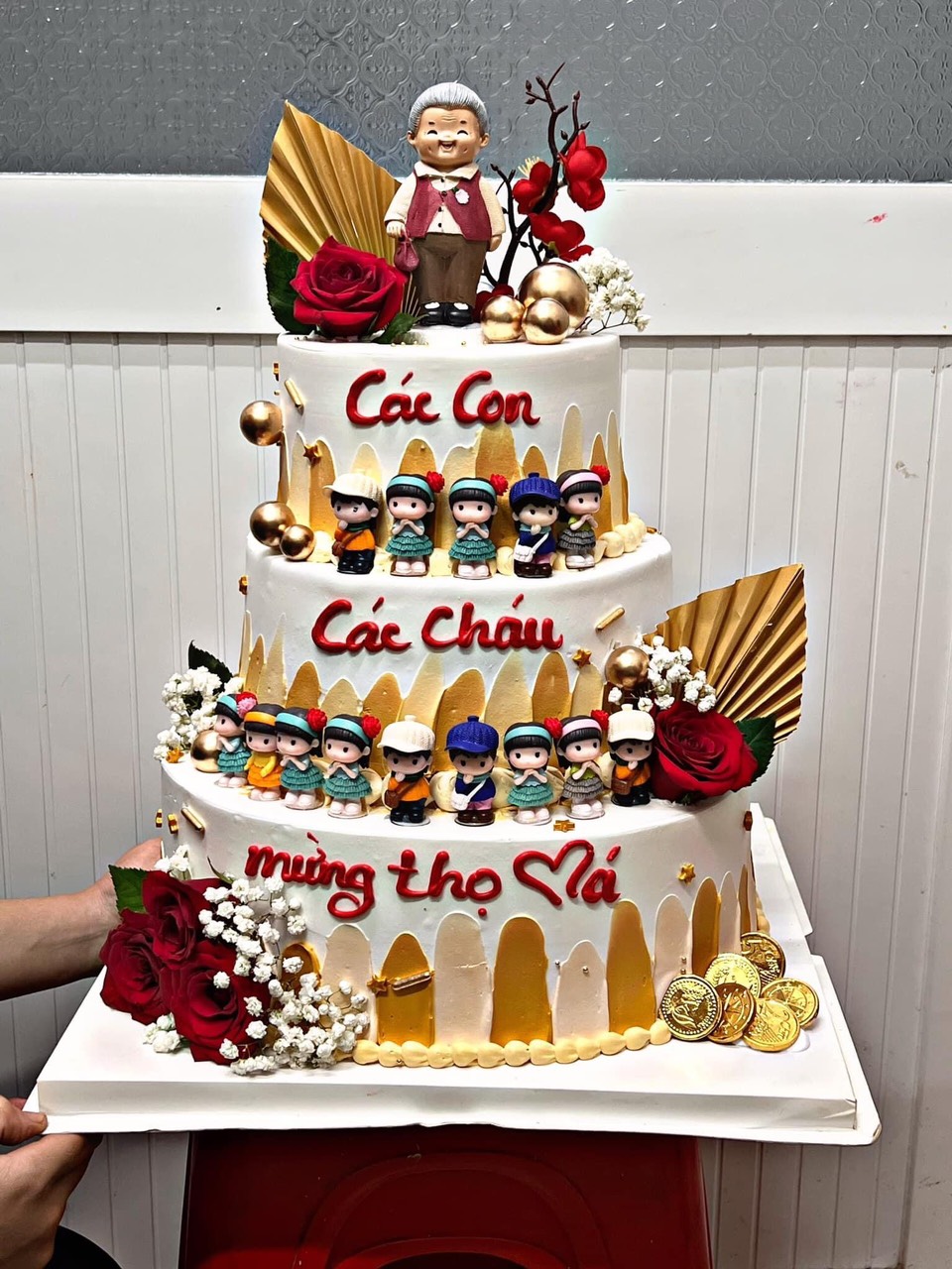 viet-gi-len-banh-kem-mung-tho