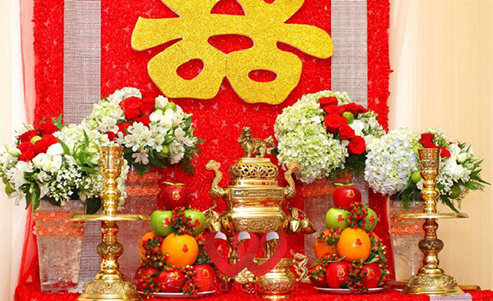 nhung-loai-hoa-trang-tri-ban-tho-gia-tien