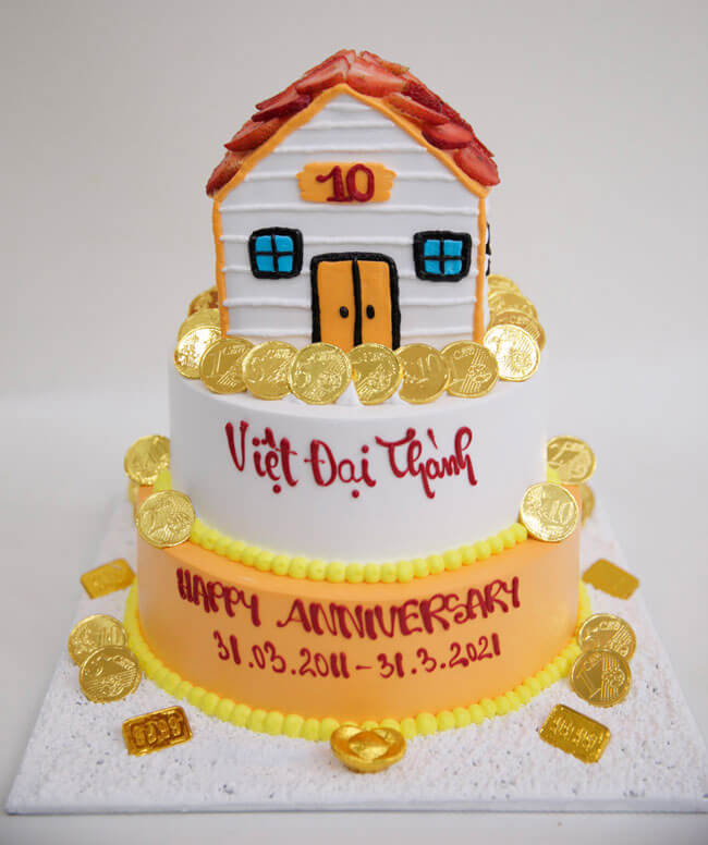 banh-kem-tan-gia-nha-moi