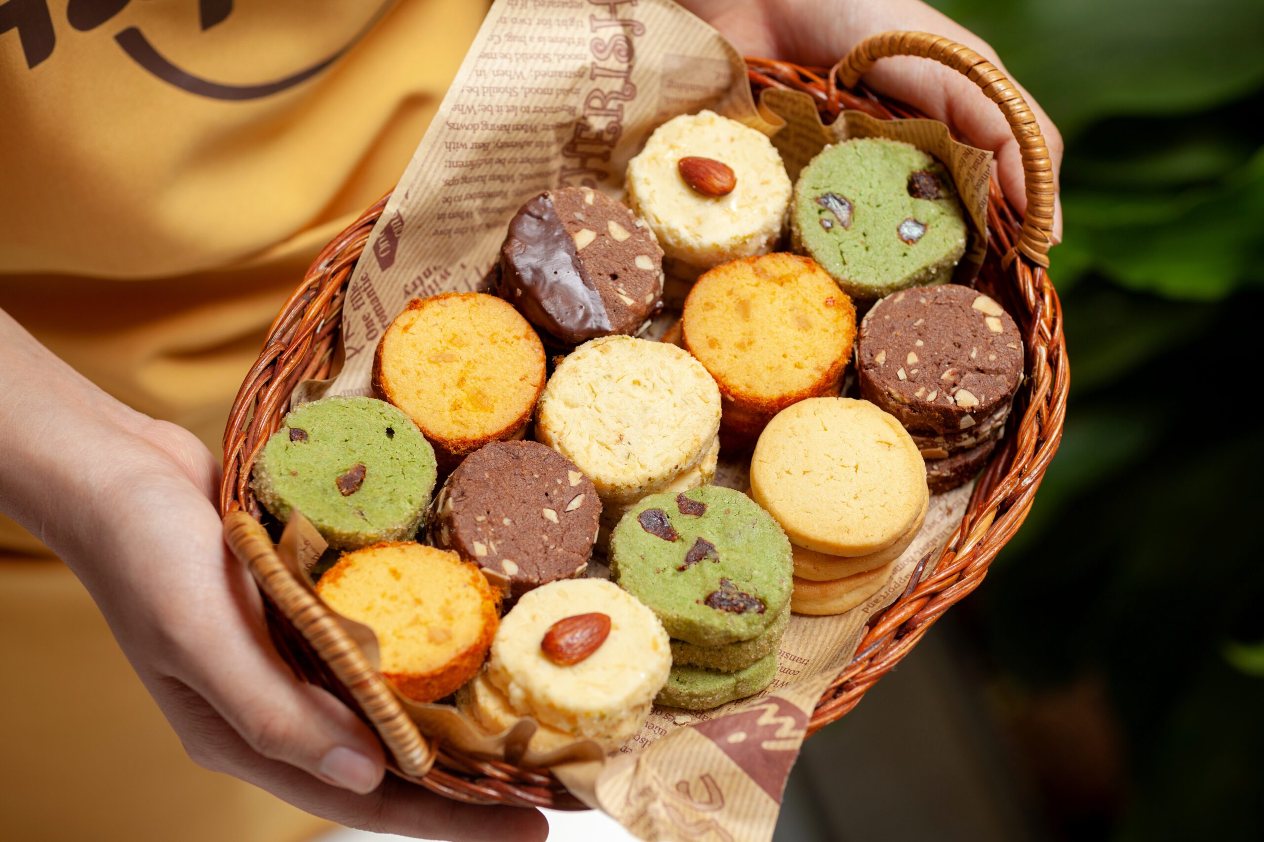 nen-tang-qua-gi-ngay-valentine-trang